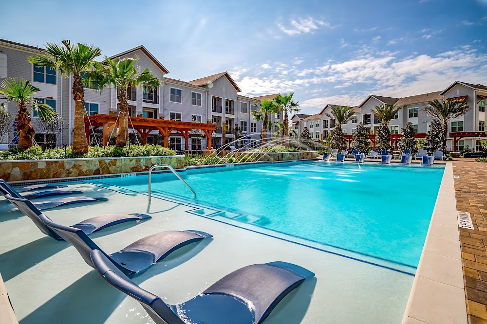 Stone Loch Apartments