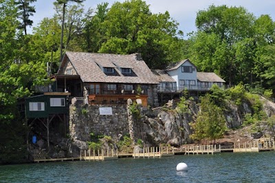 Tavern on the Lake