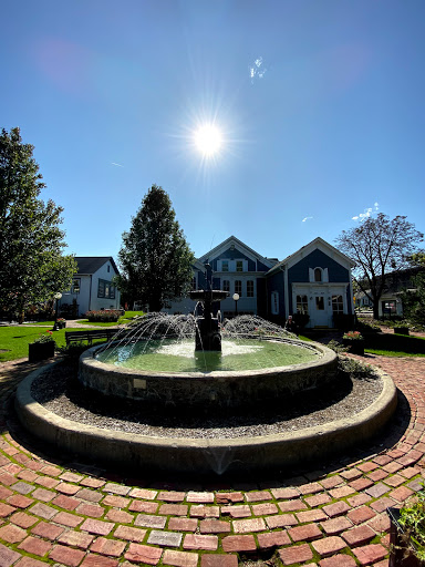 Long Grove Fountain