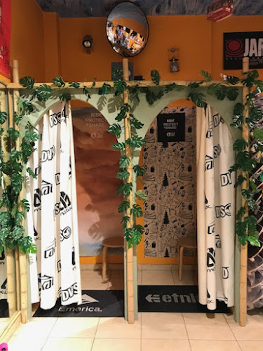 MicroXtreme Skateboards Snowboards