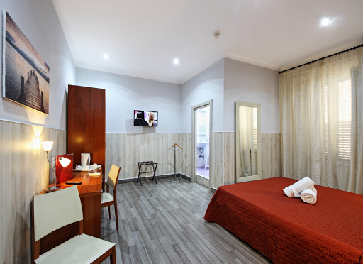 Hotel Tonic - Visual