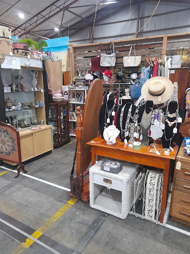 Waverley Antique Bazaar - Thumbnail