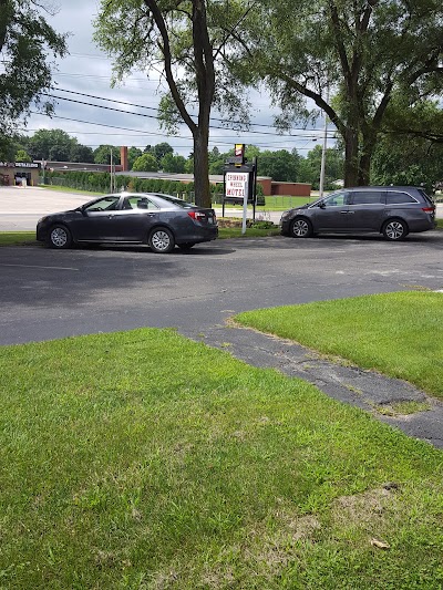Photos of Spinning Wheel Motel