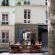 Câlin Matin à Paris