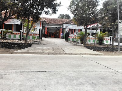 Photos of Puskesmas Geyer 1