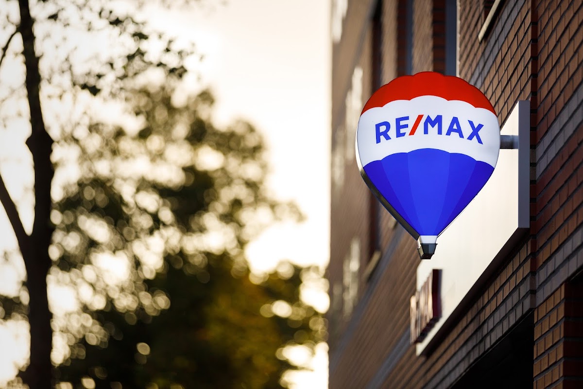RE/MAX North Estate Agents - Salford
