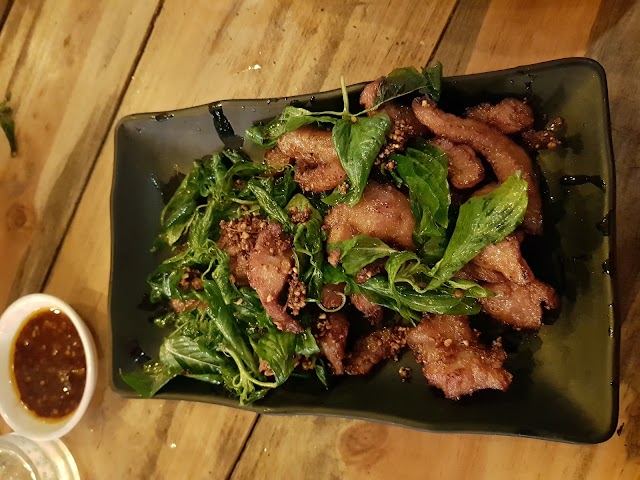 Tà Vẹt Coffee & Pub