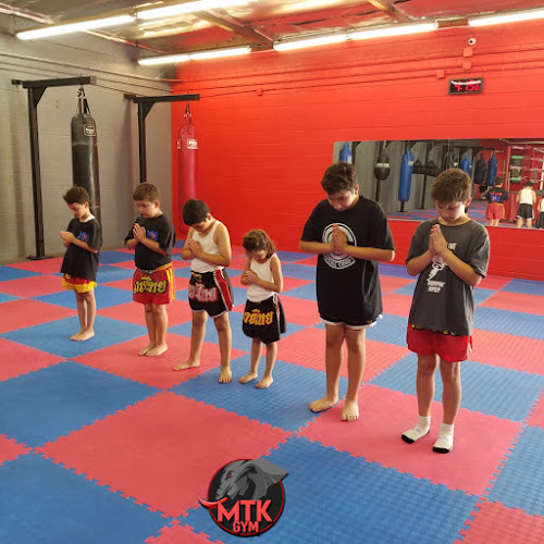 Muay Thai Kickboxing Gym - muay thai in North Hollywood, California
