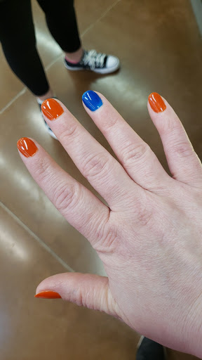 Vivid Nails - Thumbnail