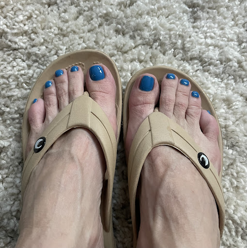 Holly's Nail & Spa - Thumbnail