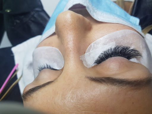 Hanna Beauty-Permanent Make-up / Wimpernverlängerung - Thumbnail