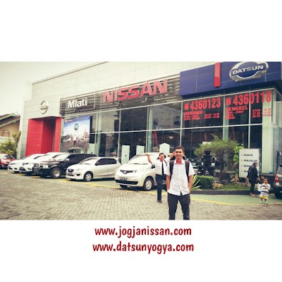 car-dealer