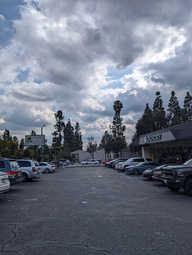 Fair Oaks Laundry - Thumbnail