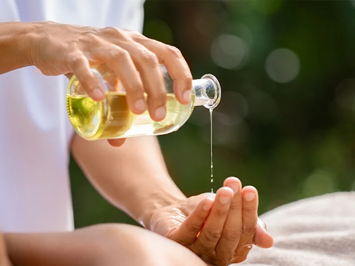 💖Couple & Friends Relaxation Offer for Body Massage post image