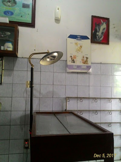 Photos of Drh. Bambang Ariadji, Drh. Endang Setyowati