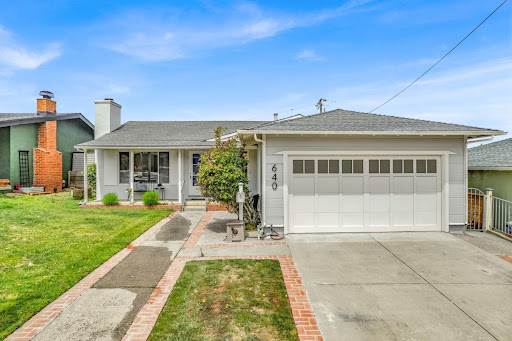 Jennie Lok & Zen Coast Homes - Keller Williams Peninsula Estates - Thumbnail