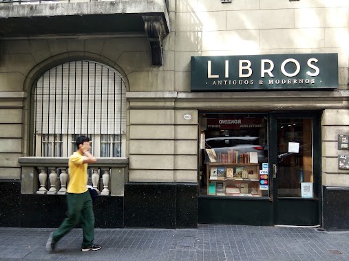 Librería Desalvo, Author: CLAUDIO GOSCILO