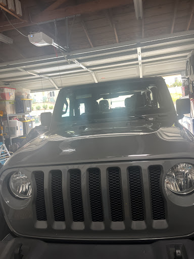 Carl Burger Dodge Chrysler Jeep RAM World - Thumbnail