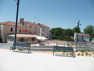 Photo n°2 de Restaurant Le Petit Tallud à Tallud-Sainte-Gemme (Restaurant)