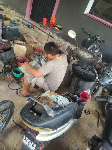 Manuel Y Azareel talleres