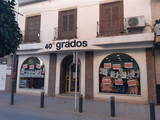 40 GRADOS HUÉTOR TAJAR