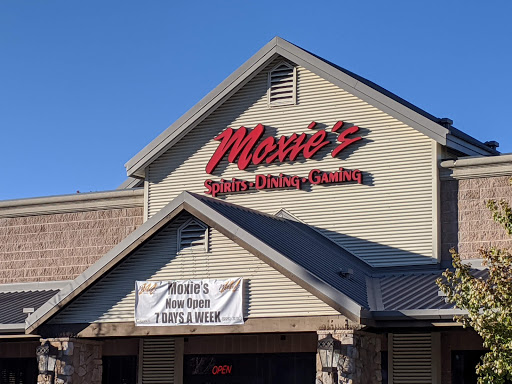 Moxie's - Visual