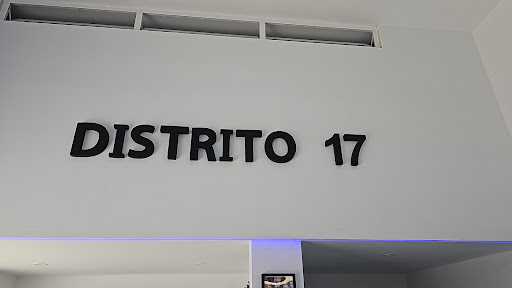 Distrito 17 By: Varilla Barber - Peluqueria de caballeros y niños Gallery - Spain