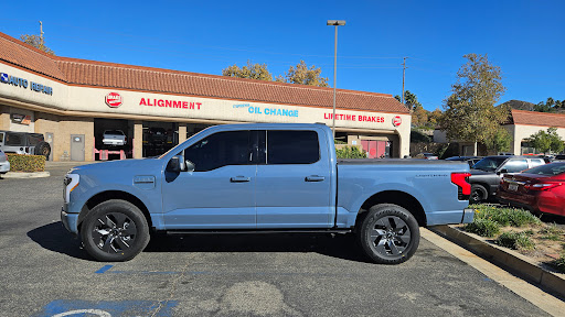 Diamond Star Auto Glass and Tint - Lake Elsinore Gallery - United States
