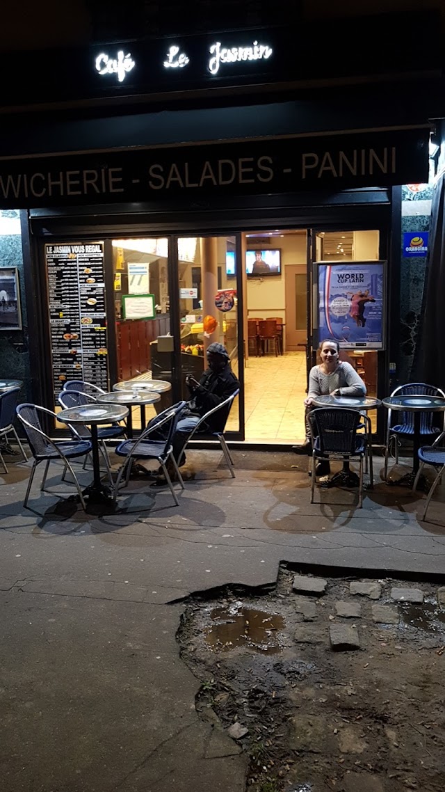 Cafe Le Jasmin
