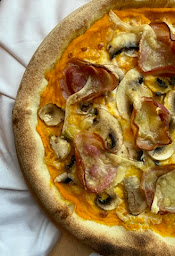 Photo n°31 de Pizzeria la Perpoise à Jard-sur-Mer (Pizzas à emporter)