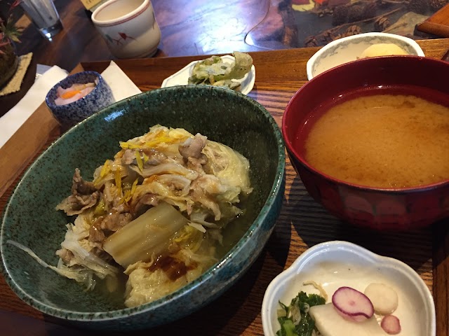 おばんざい食堂「ひとつのおさら」