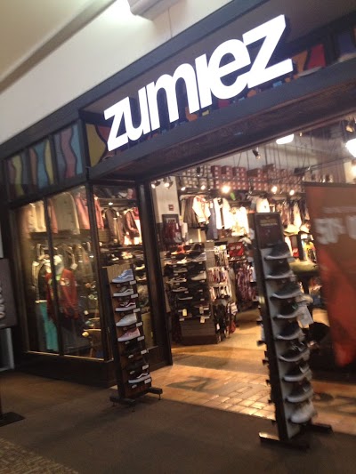 Zumiez