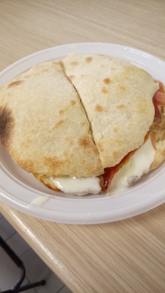 Pizzica La Voglia - Pucceria - tipica paninoteca pugliese