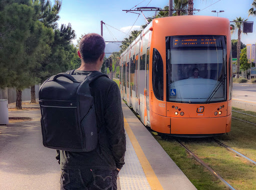 Universitat - Thumbnail
