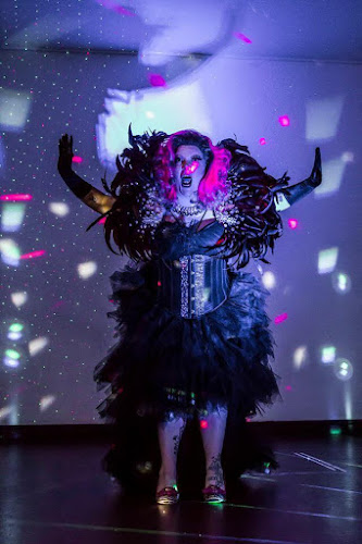 Burlesque With Paris UK - Burlesque Dance Classes Phone number
