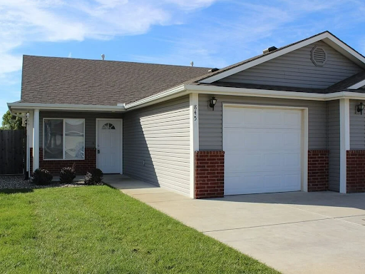 Redbud Twin Homes - Thumbnail