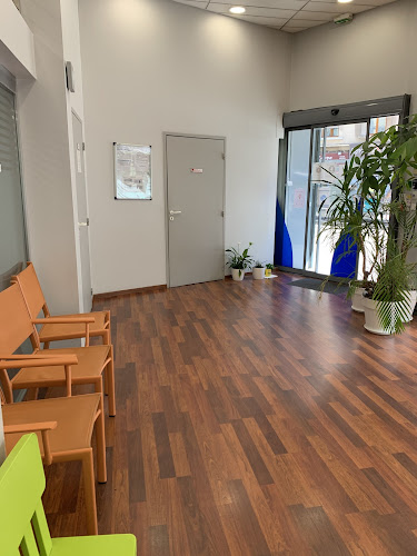 Opinii despre SYNLAB Provence - Marseille Foch Cinq Avenues în Marseille - Laboratoire