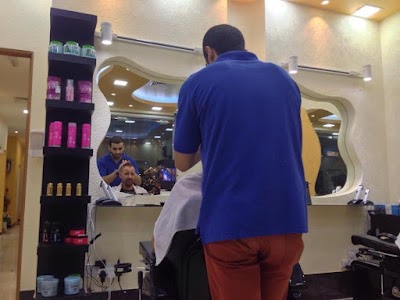 Photos of Mohu Saloon