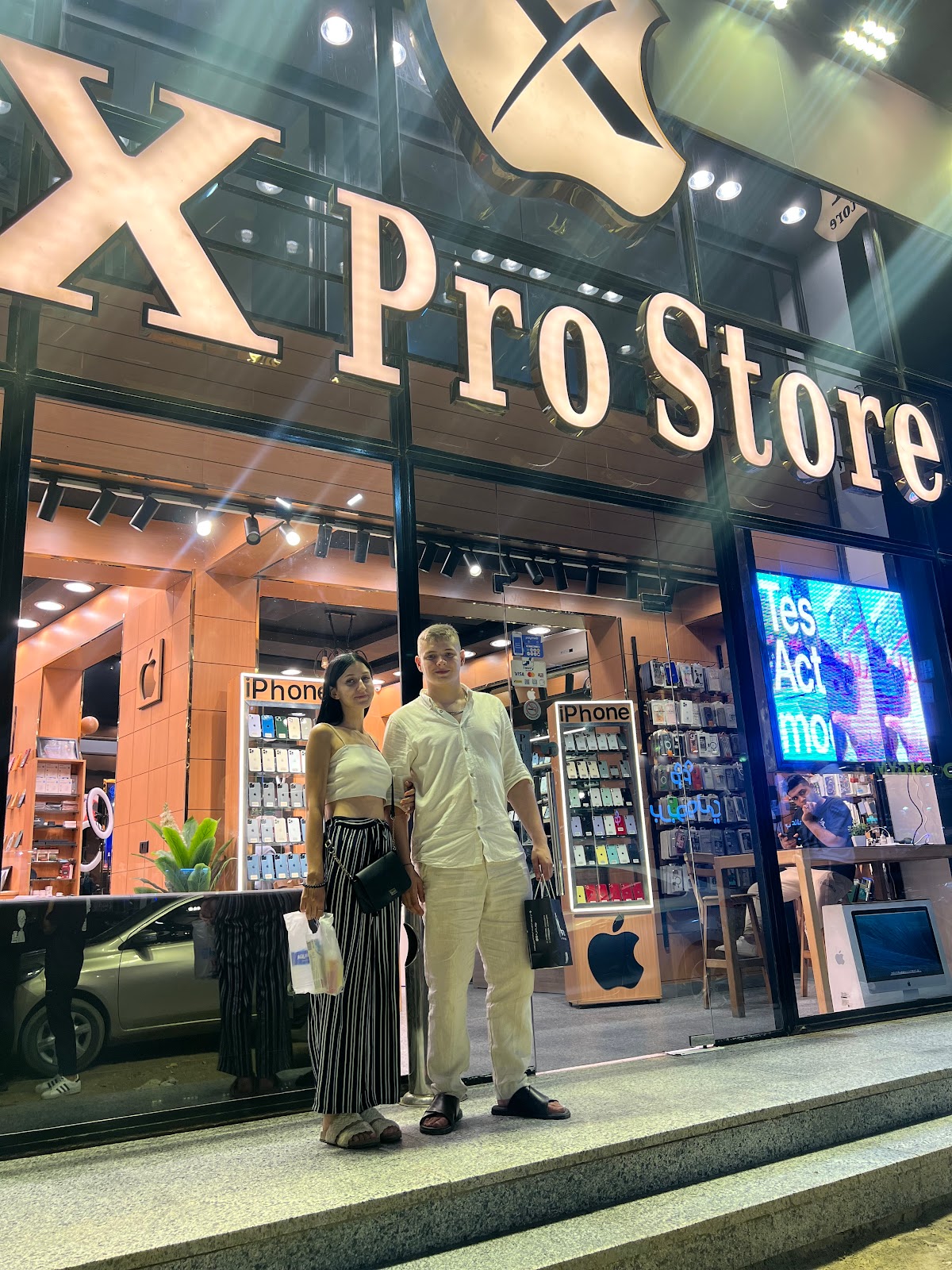 X pro store egy - صورة 2