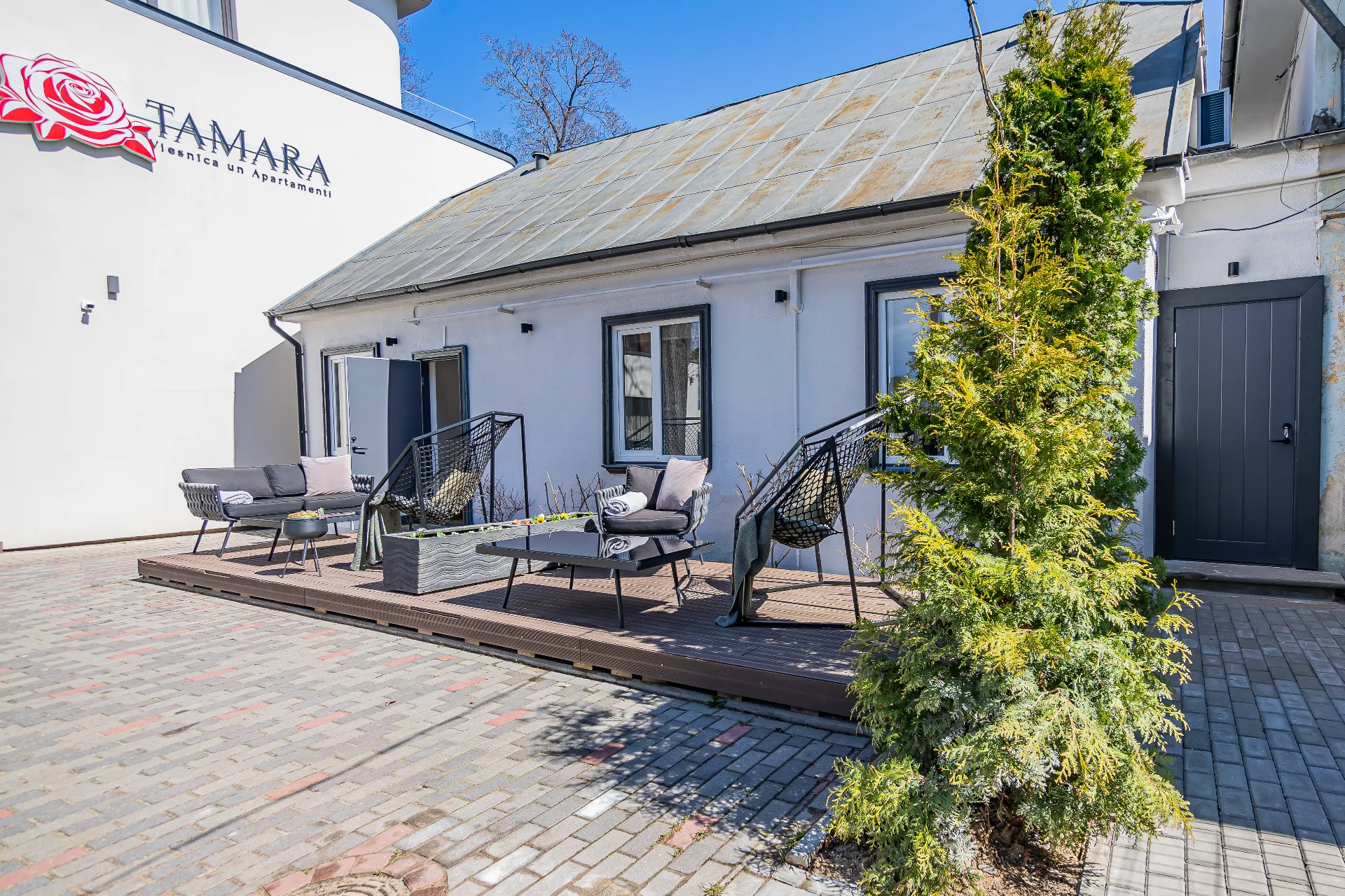 Tamara Suites & Apartments