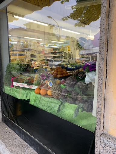 AZ 2000 supermarket