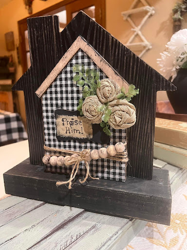 Painted Hands Decor - Thumbnail