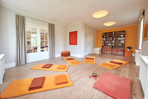Yoga und Meditation im Zentrum - Thumbnail