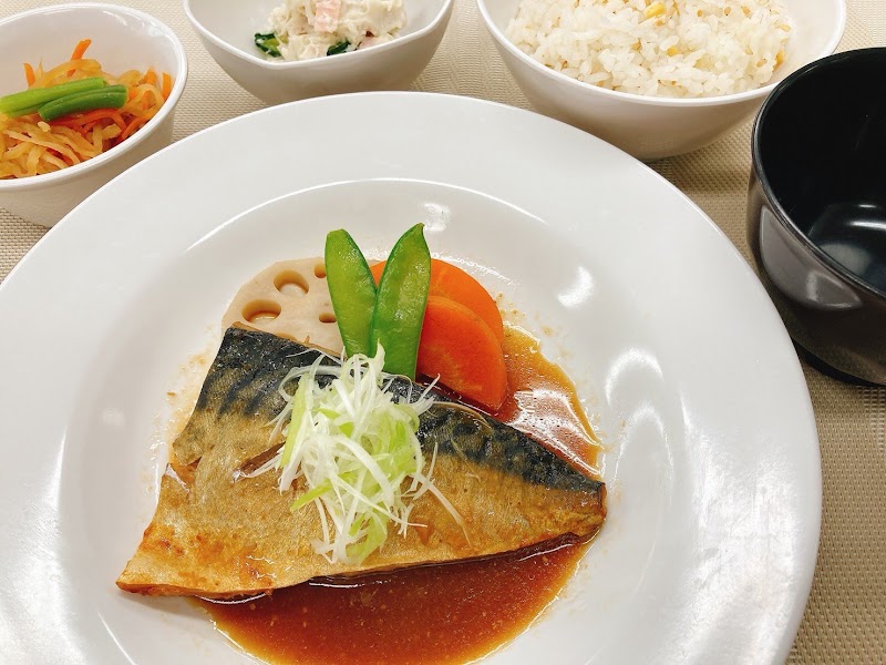 デブ猫ちゃん食堂（愛媛新聞社員食堂）