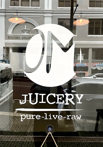 OM Juicery by null