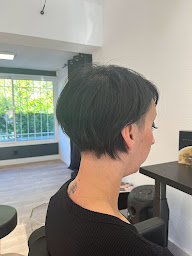 Photo n°2 de Salon de Coiffure - Victoria Fina à Ventabren (Salon de coiffure)