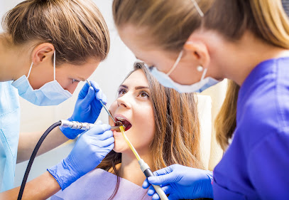 CMI Dr. Erdélyi Gyopár