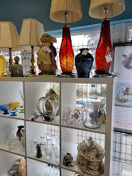 Photo n°14 de La galerie brocante à Domfront en Poiraie (Magasin d'antiquités)