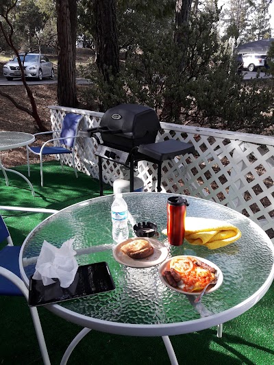 Photos of Bluebird Cottage Inn