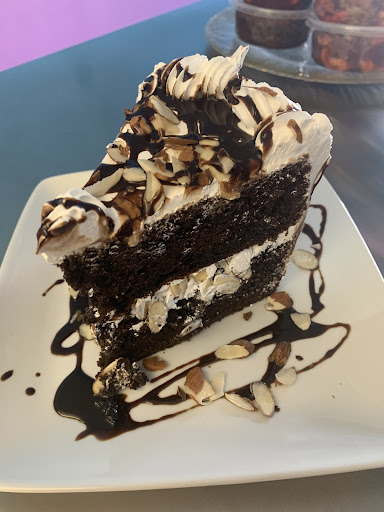 Yum Yum Ice Cream Shop - Thumbnail